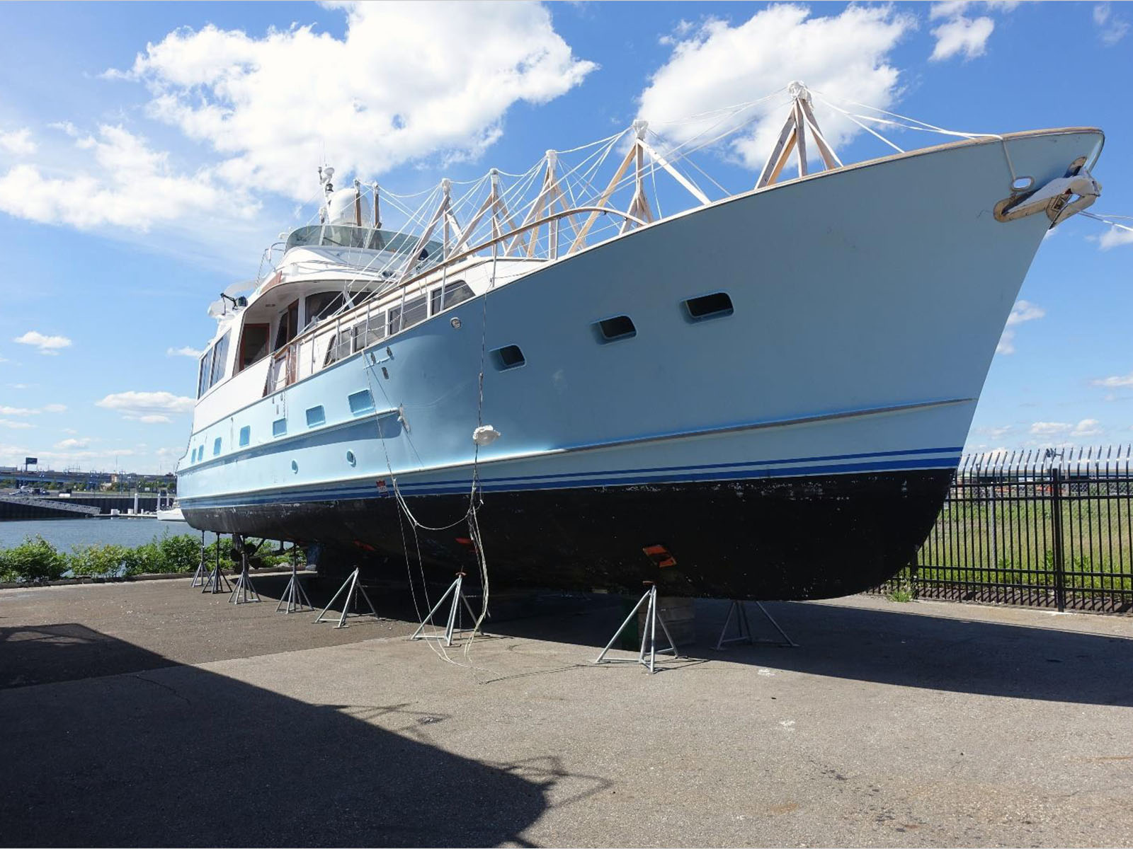 yacht salvage boats for sale